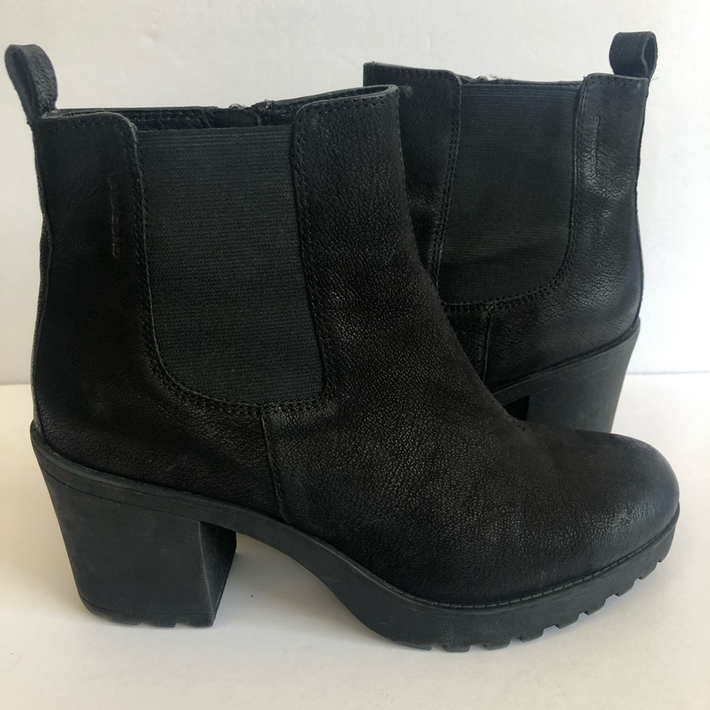 Vagabond Grace black Nubuck Chelsea ankle boots. - Picture 4 of 10